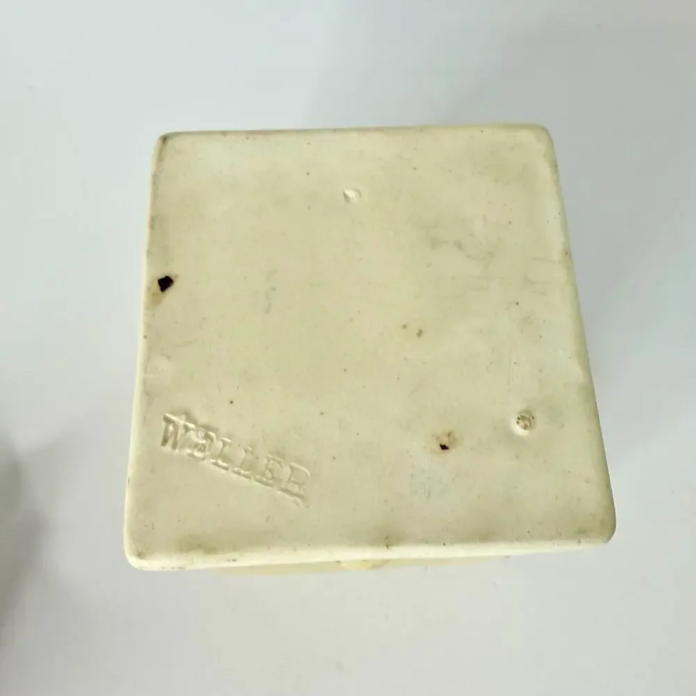 Vintage Weller Pottery Roma Medallion Square Planter Cream Cameo Medallion